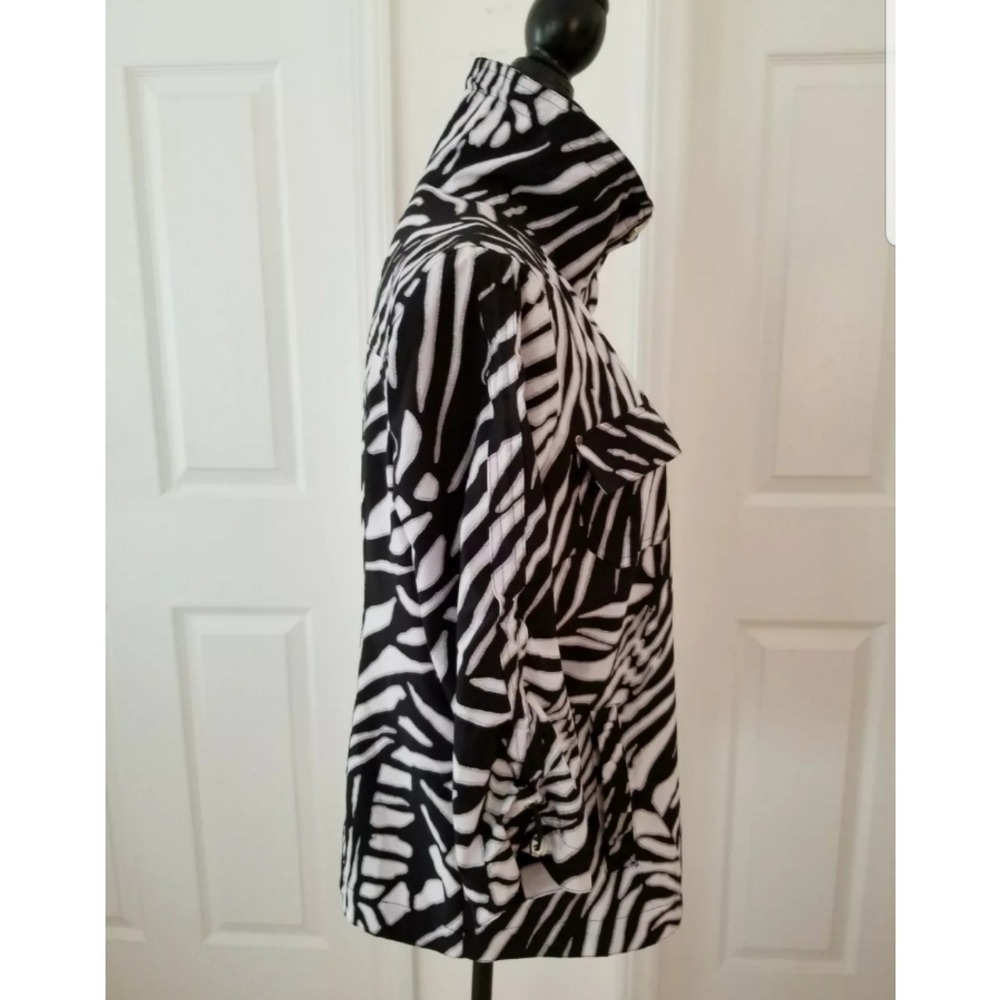 Chicos zebra Jacket snap front sz 1 Med windbreaker - Picture 5 of 8